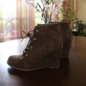 Madden Girl Wedge Lace Up Booties - Sz 7